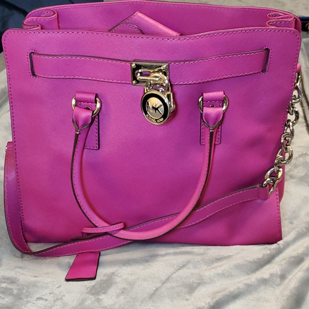 MICHAEL KORS HAMILTON FUSCHIA